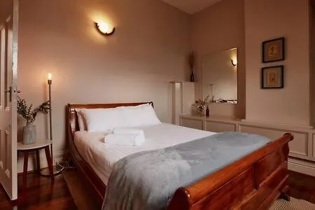 Historic Home Close To Cbd 3Brm With Views Hobart