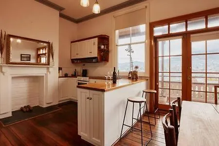 Feriehus Historic Home Close To Cbd 3Brm With Views Hobart
